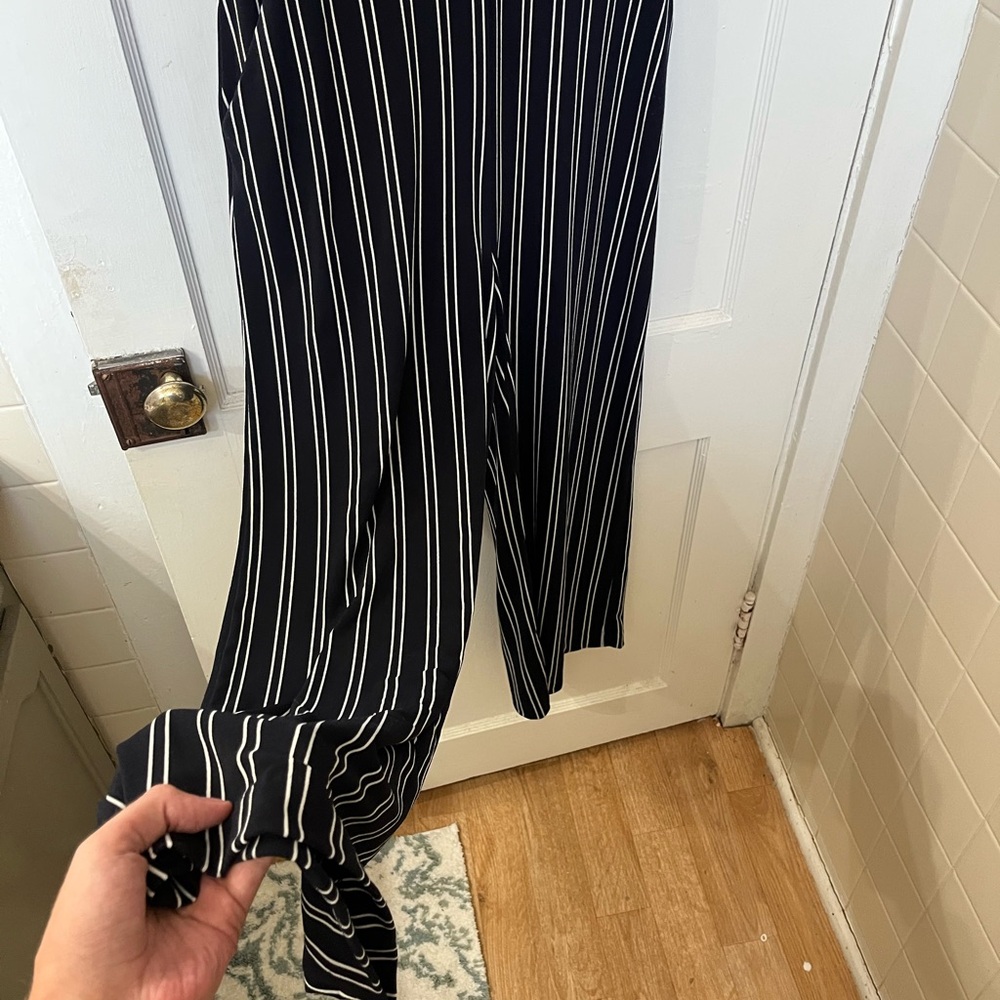 Banana Republic Size 4 Navy Striped Wide Leg Jumpsuit | Sleeveless V-Neck - Picture 2 of 7